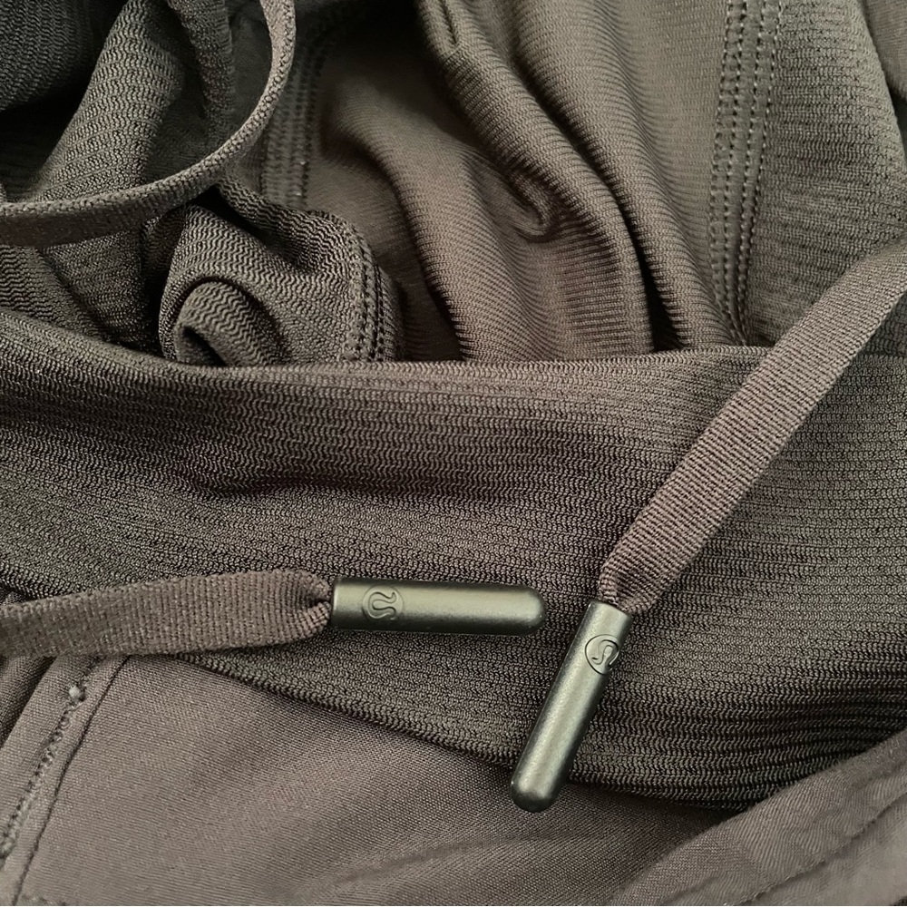 Lululemon short size S - Picture 9 of 13